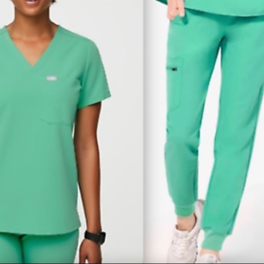 FIGS SURGICAL GREEN SET